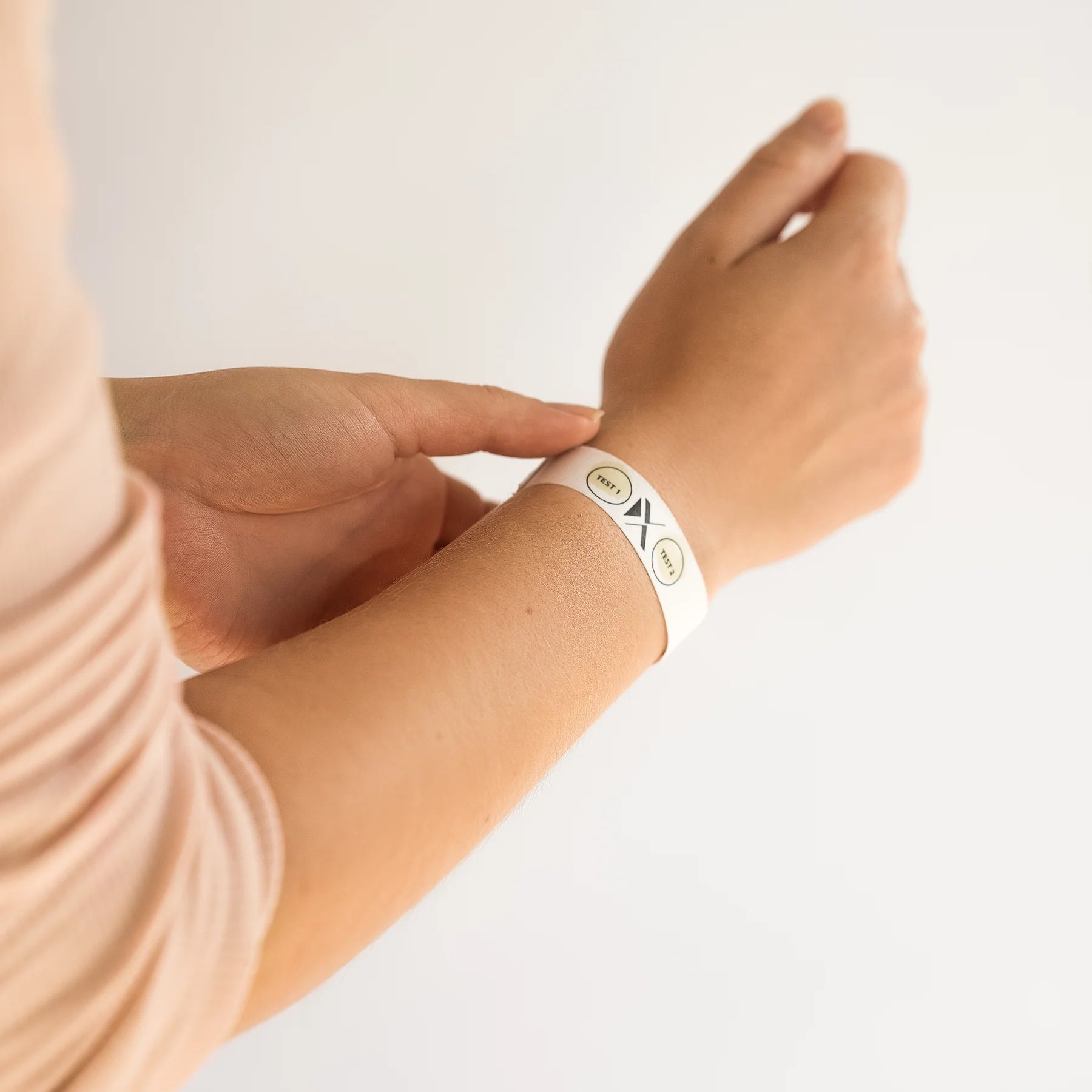 Bracelets de detection du GHB au poigné